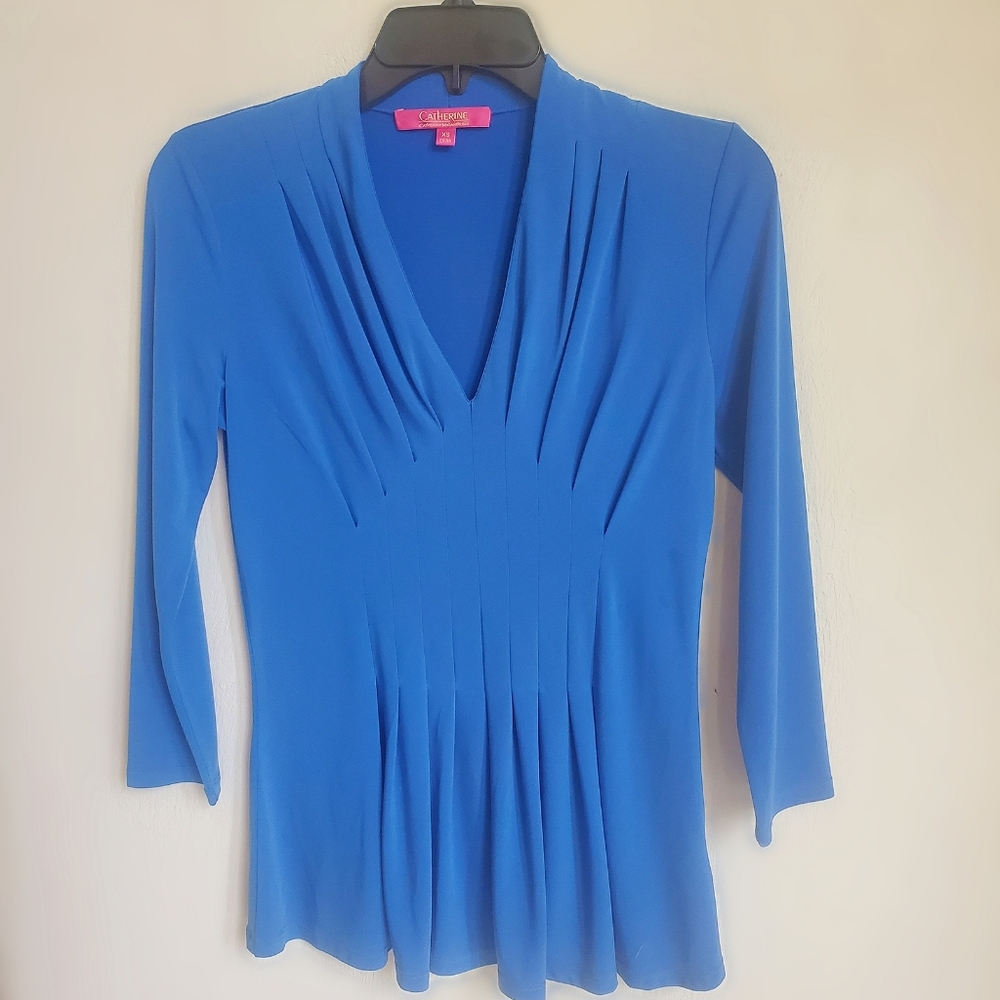 🛍🦋Catherine Malandrino Pleated V-Neck Top🦋🛍